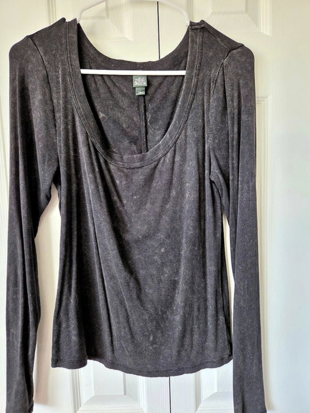 Wild Fable Long Sleeve Scoop Neck Top in Gray Size Large Like New
